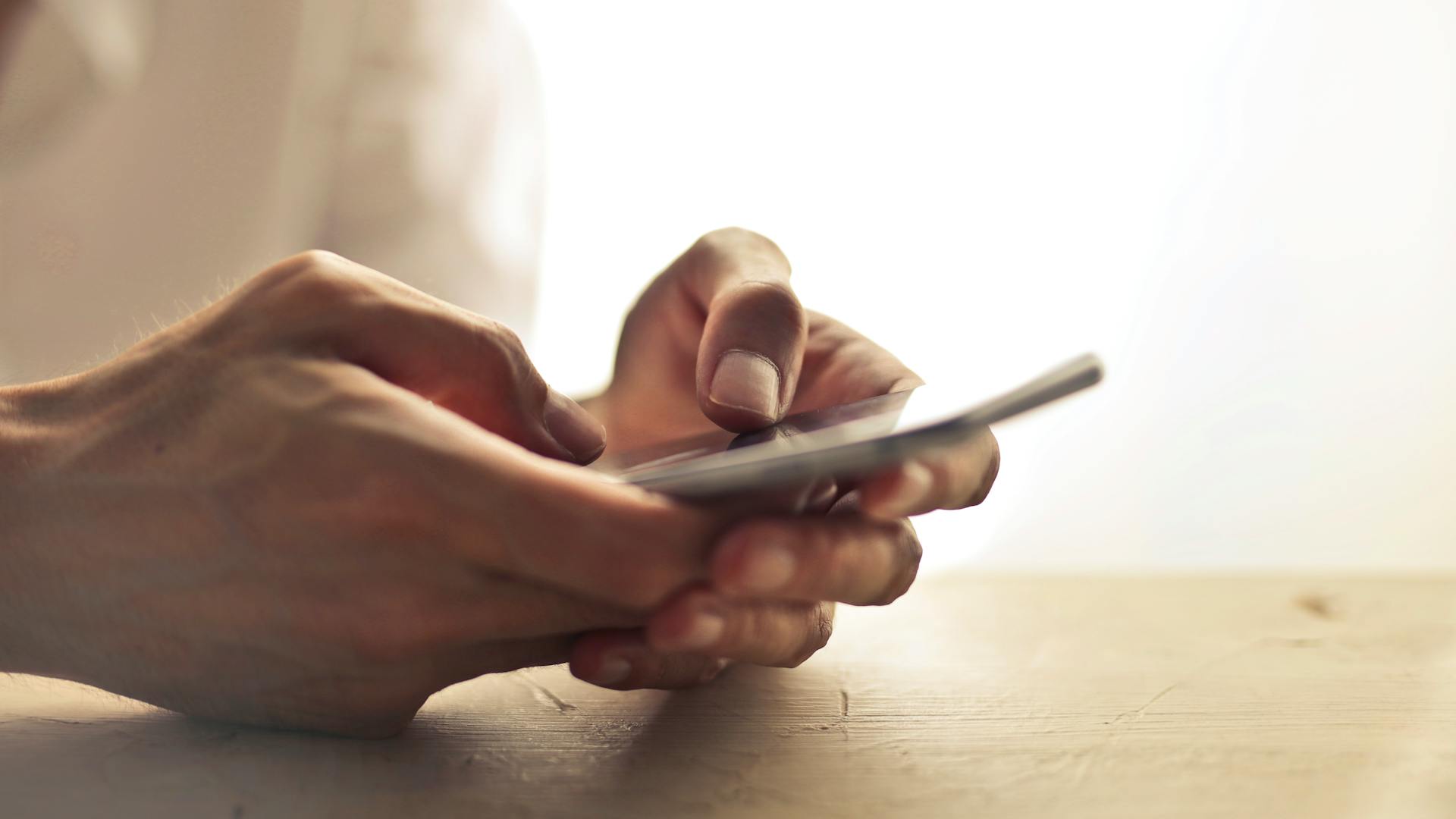 বার বার মোবাইল স্ক্রিনে ক্লিক করবেন না