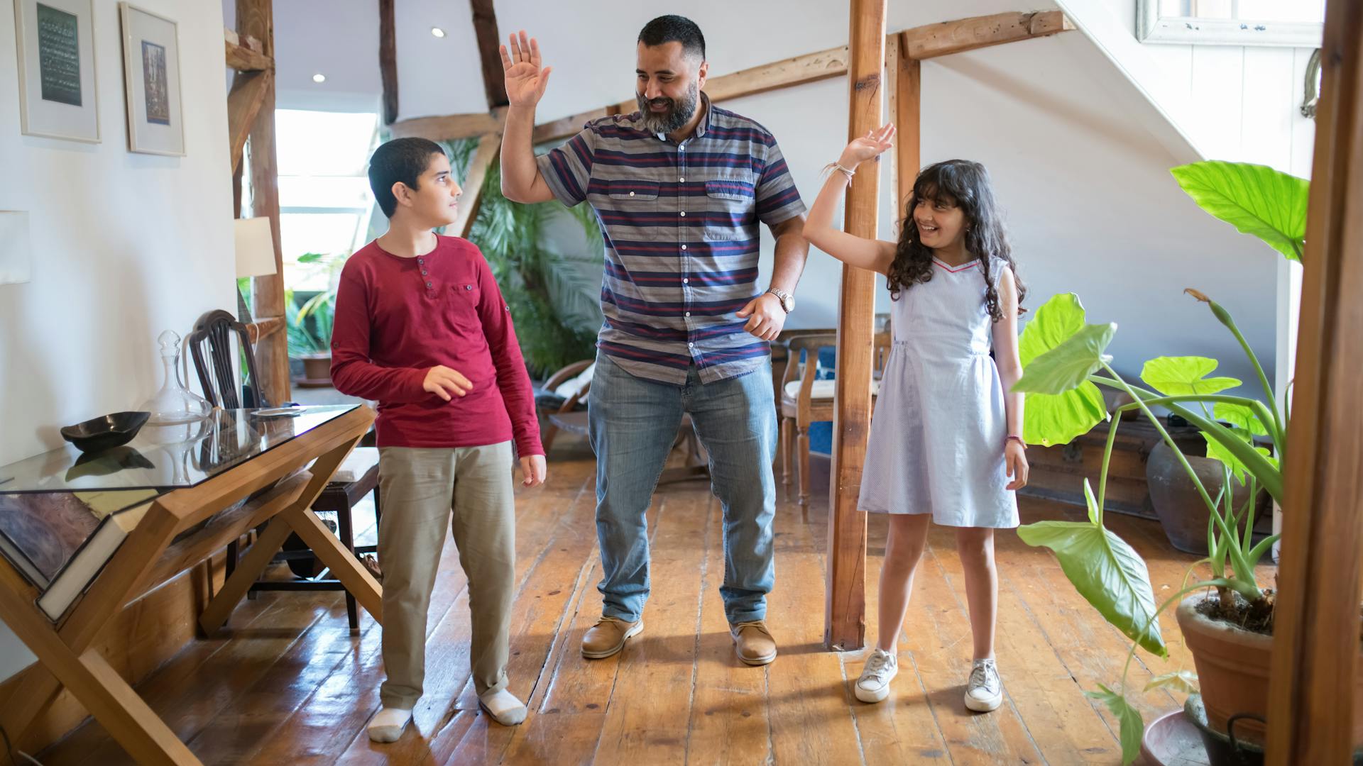 কীভাবে শিশুদের মোবাইল আসক্তি থেকে রক্ষা করবেন?