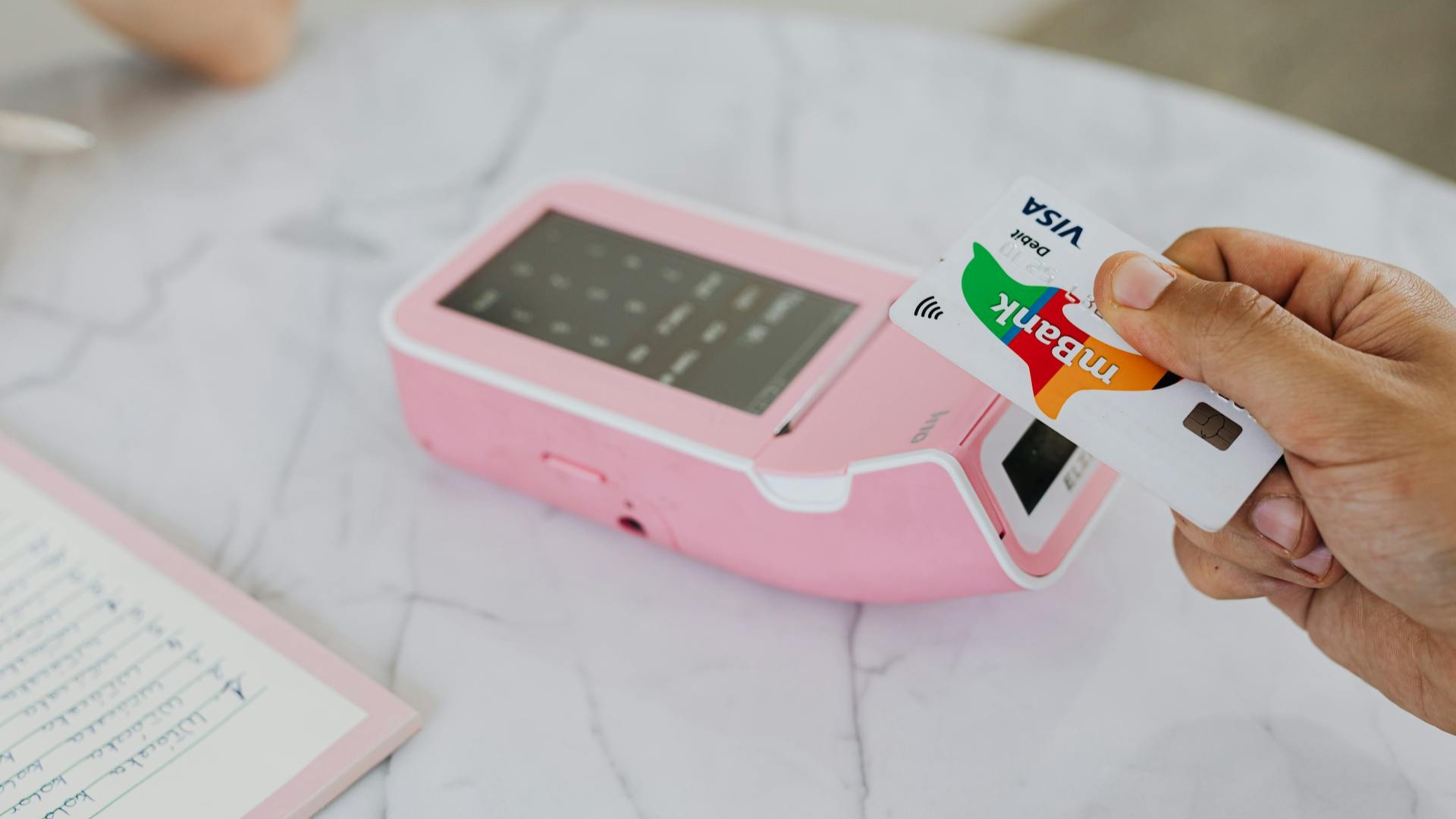 স্মার্টফোন ছুঁয়েই যাদু! NFC-এর রহস্য উন্মোচন