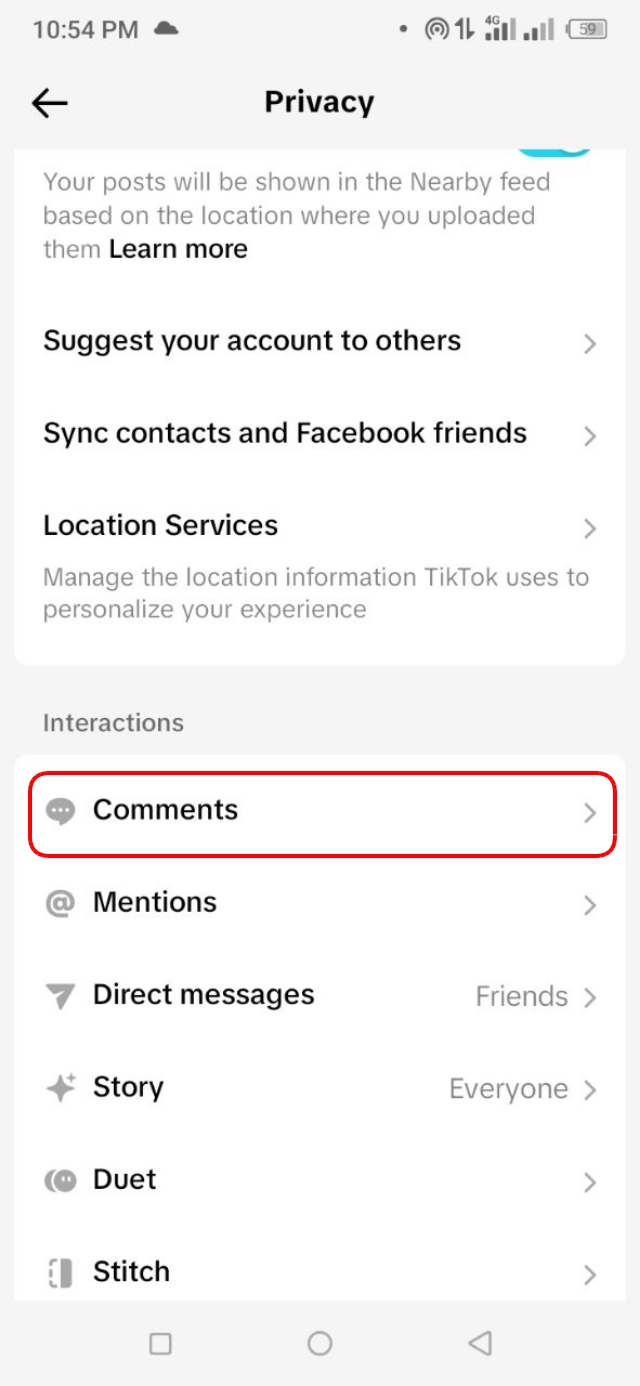 "Settings and privacy" > "Privacy" > "Comments" অপশন