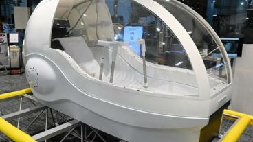 মাত্র ১৫ মিনিটে পরিস্কার হতে চান? বাজারে আসতে চলছে মানুষকে পরিষ্কার করার ওয়াশিং মেশিন!