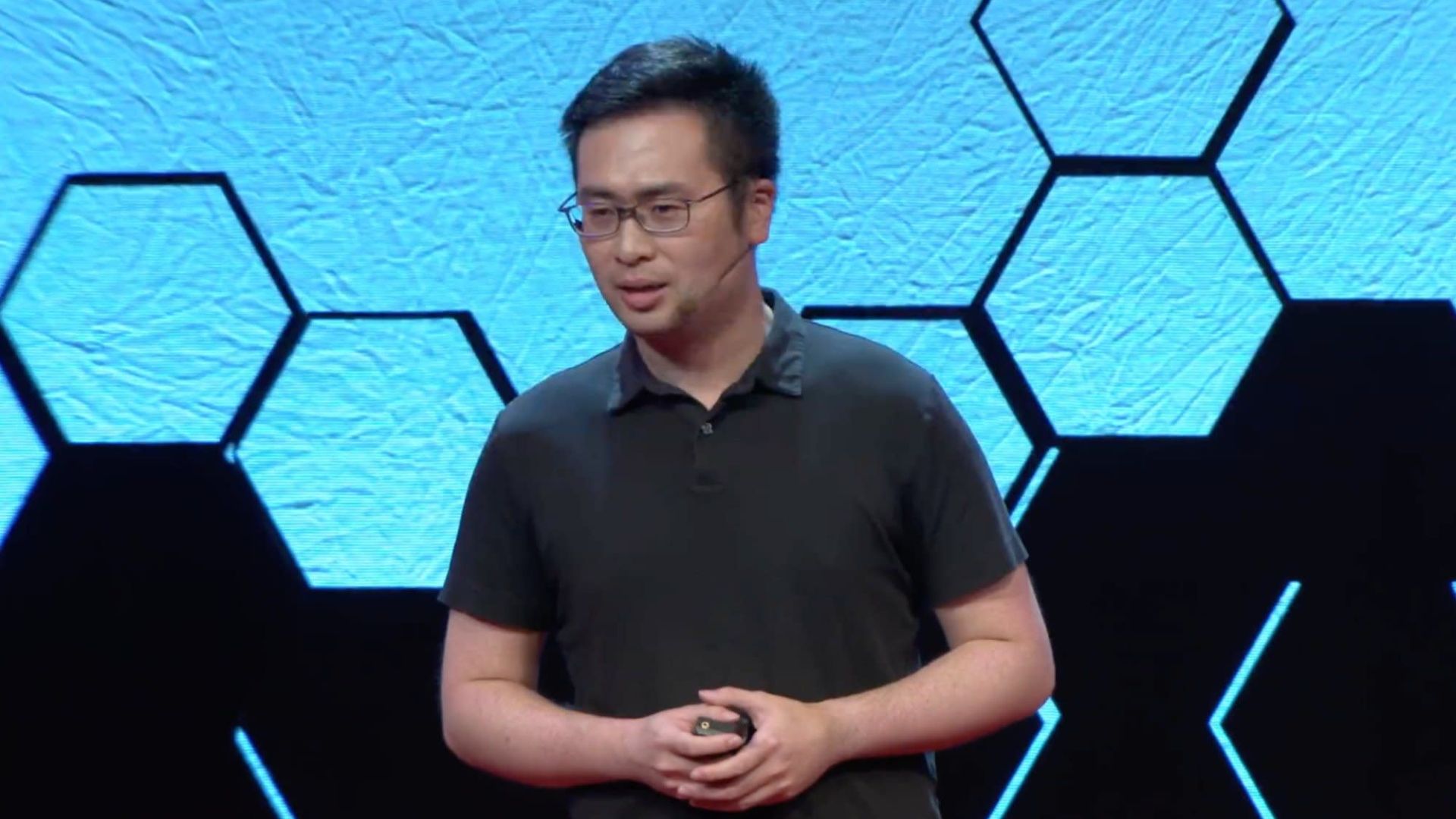 DeepSeek-এর ফাউন্ডার Liang Wenfeng (লিয়াং ওয়েনফেং) Net Worth প্রকাশ হওয়ার পর থেকেই চারিদিকে পড়ে গেছে হইচই!