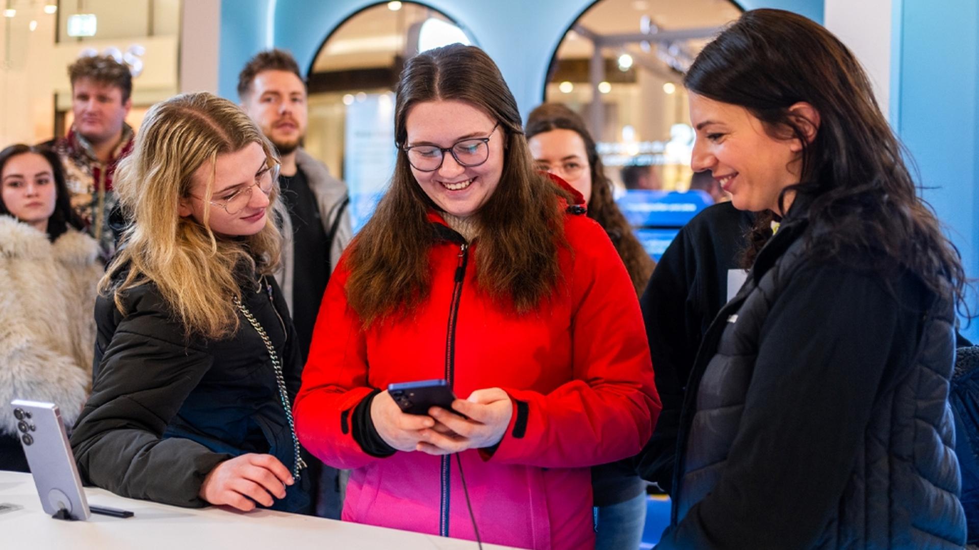 গ্লোবাল রিলিজ হলো ফ্ল্যাগশিপ Samsung Galaxy S25 Series এর