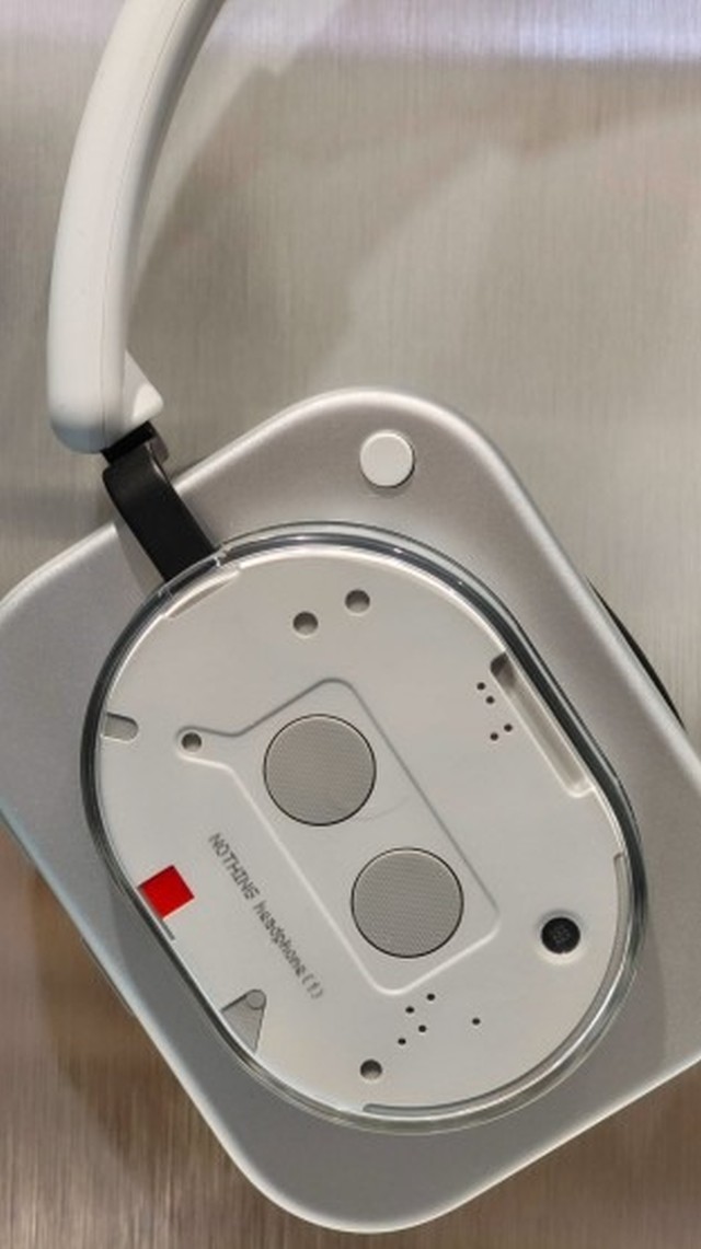 লিক হলো! Nothing Headphone (1) এর লাইভ Image! Nothing এর বহুল প্রতীক্ষিত Premium Headphones!