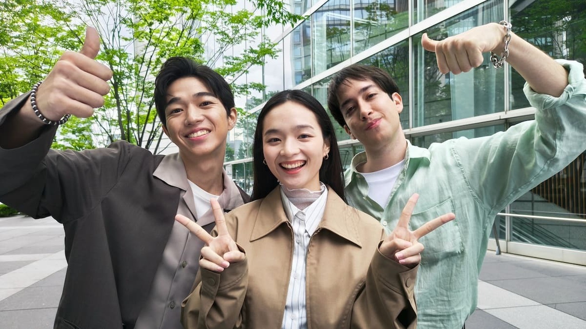 স্মার্টফোন বাজারে নতুন রাজা? Fujitsu Arrows Alpha F-51F Announced হলো জাপানে! কেন এটি সেরা?