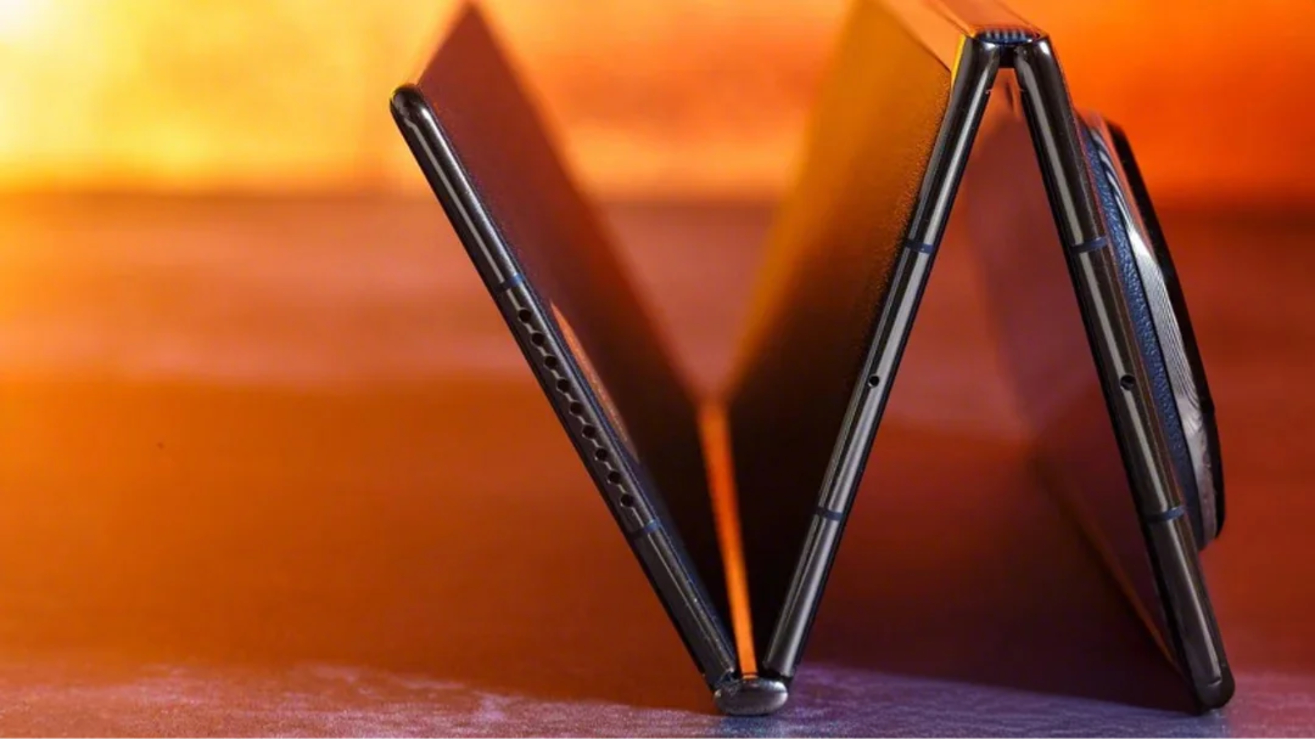 Huawei Mate XTs আসছে রাজার বেশে! Apple-এর সাথে হাড্ডাহাড্ডি লড়াই!