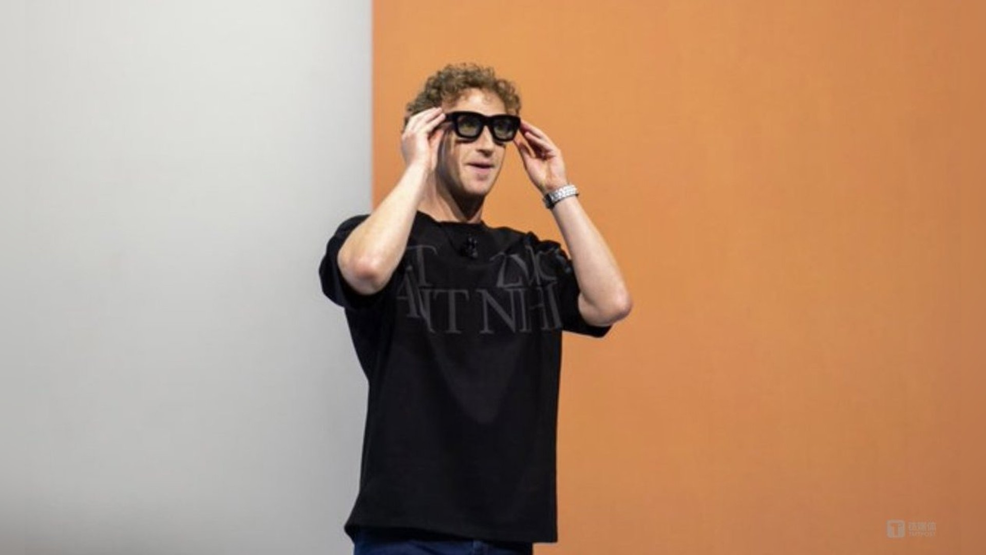 স্মার্ট চশমা! ভবিষ্যৎ কি আমাদের চোখের সামনে? AI, Superintelligence আর Mark Zuckerberg-এর Vision-এর গভীরে ডুব!