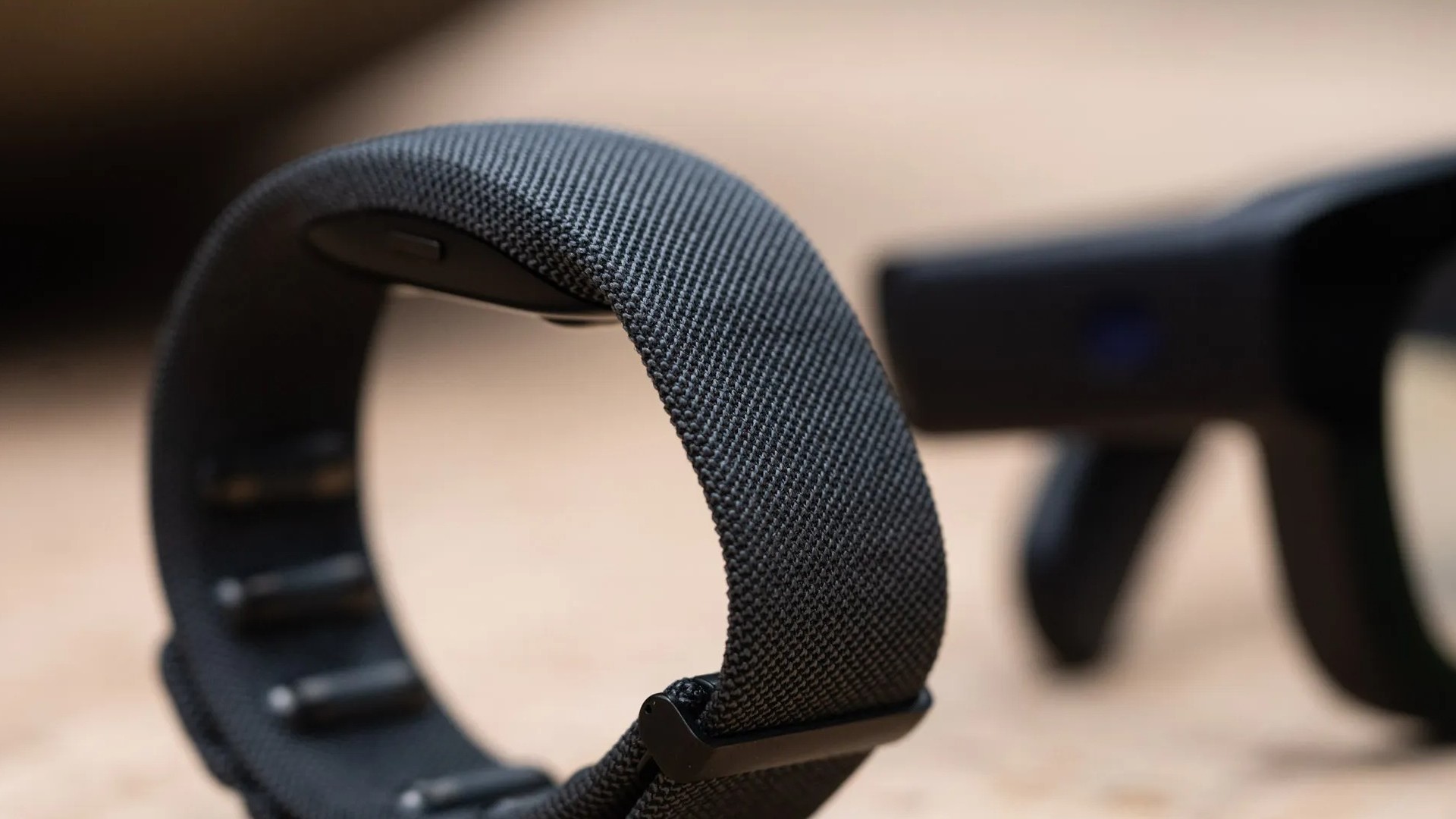 Meta Ray-Ban Display! স্মার্ট গ্লাসে ভবিষ্যৎ দেখছে বিশ্ব, চমকে যাবেন আপনিও!