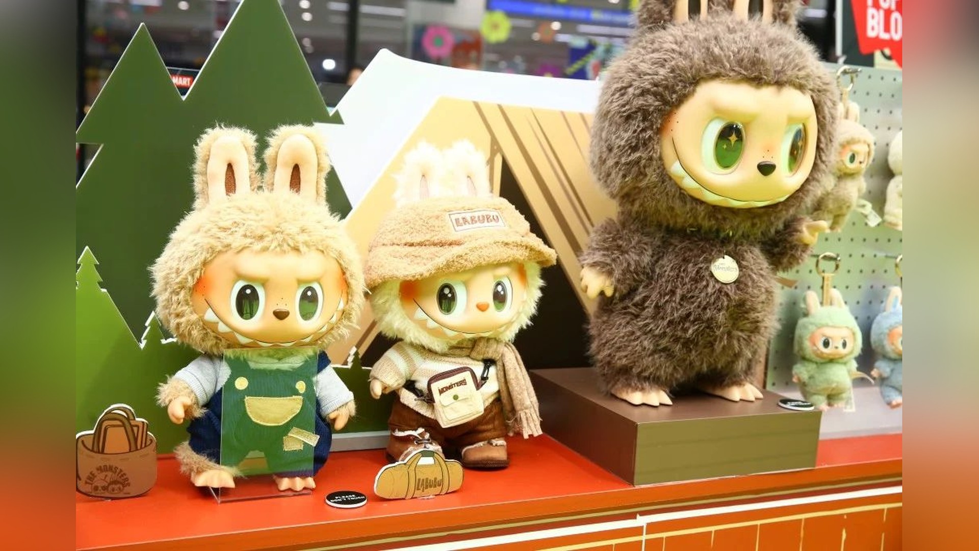 Labubu উন্মাদনা! কেন এই Monster-এর টানে ফুঁসছে তরুণ প্রজন্ম?