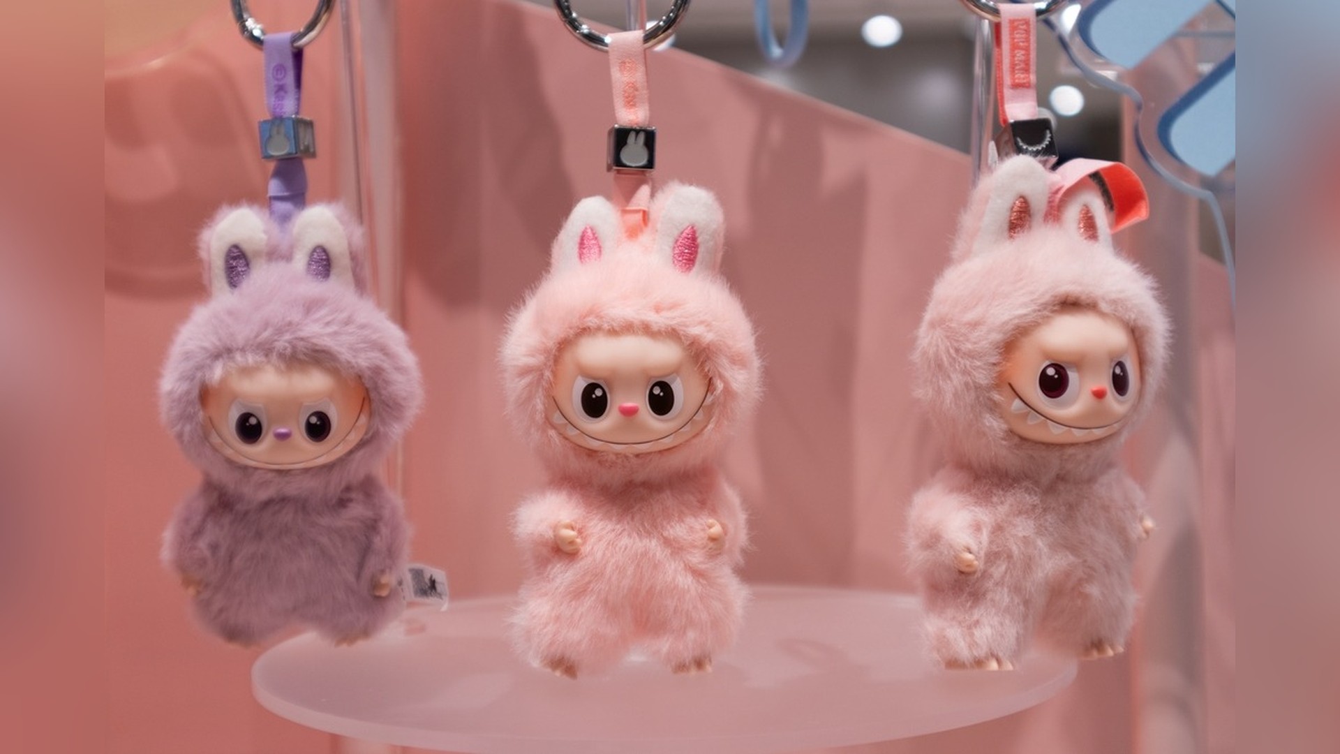 Labubu উন্মাদনা! কেন এই Monster-এর টানে ফুঁসছে তরুণ প্রজন্ম?