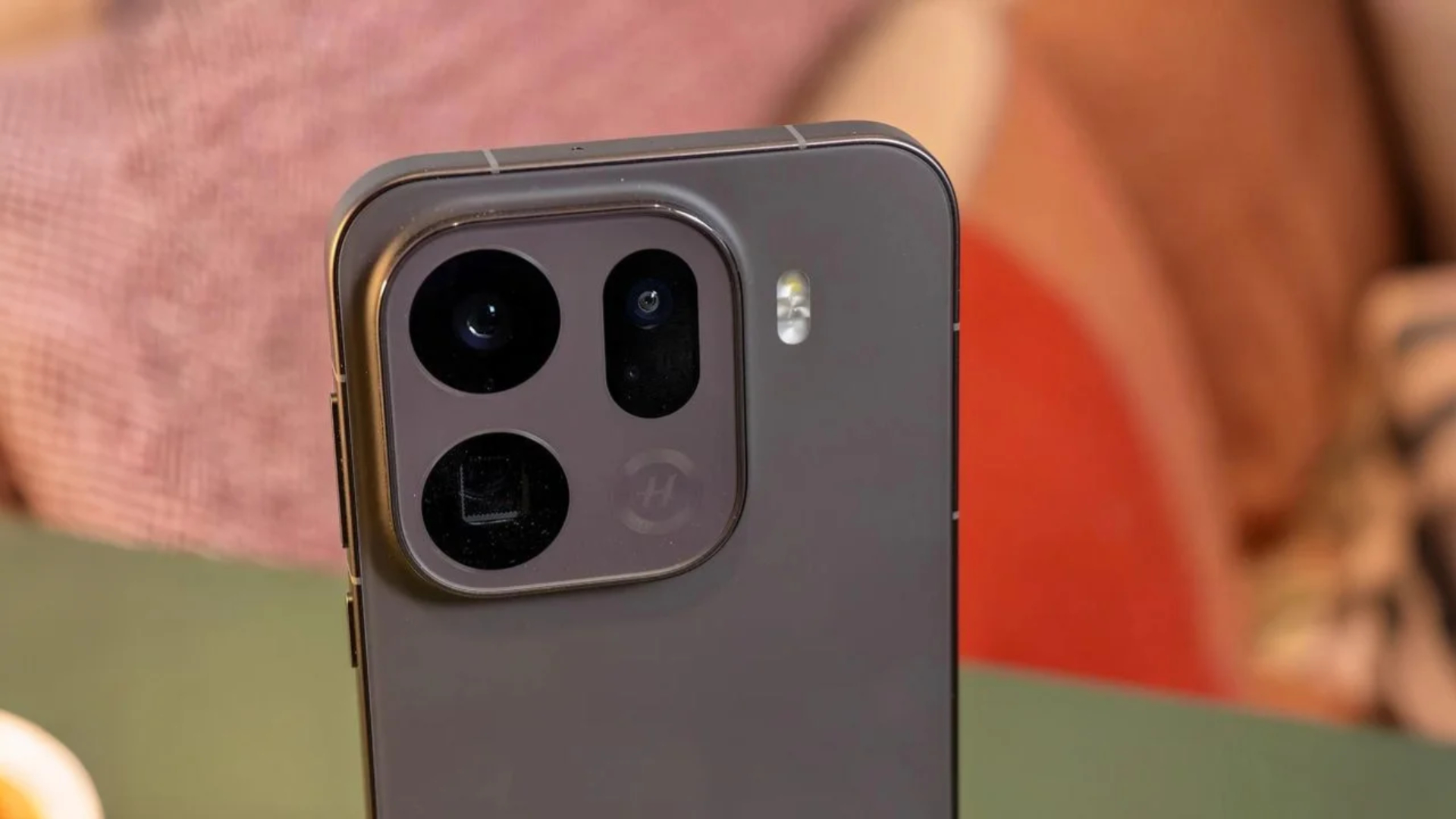 ফাঁস হলো Oppo Find X9 এবং Find X9 Pro এর মডেল নম্বর! দাম, ডিজাইন, ক্যামেরা, ব্যাটারি - খুঁটিনাটি সব তথ্য একনজরে!