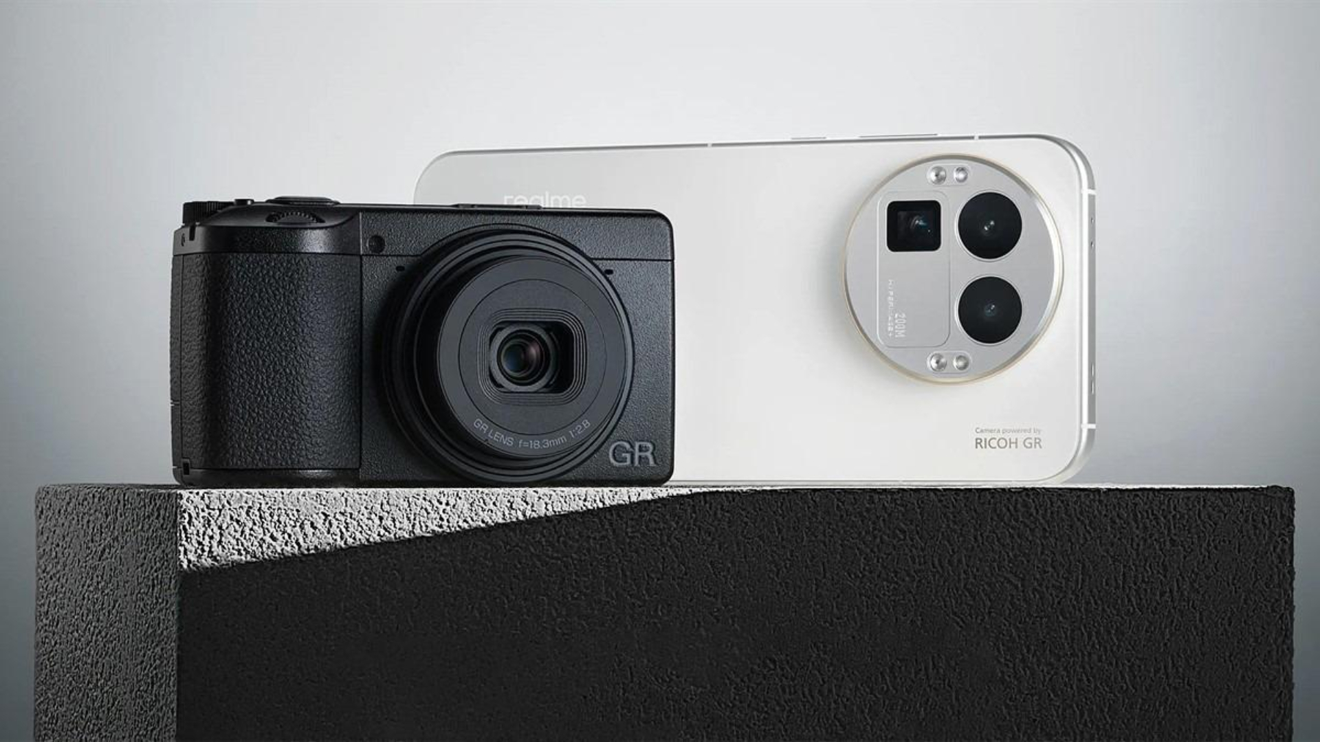 Realme GT8 এলো বাজারে! Ricoh Camera আর SD 8 Elite এর পাওয়ার!