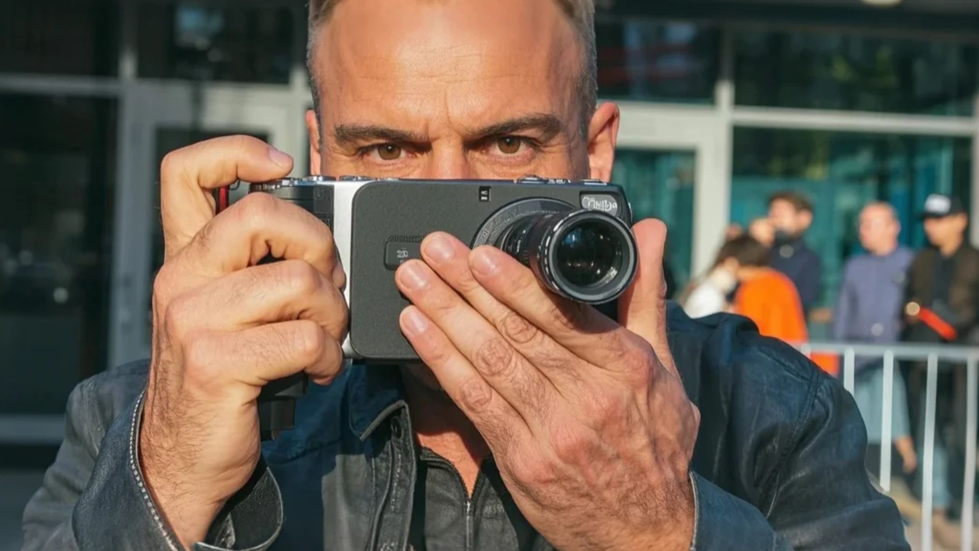 ভিভো X300 Pro ফটোগ্রাফি কিট! স্মার্টফোনে ডিএসএলআরের স্বাদ!