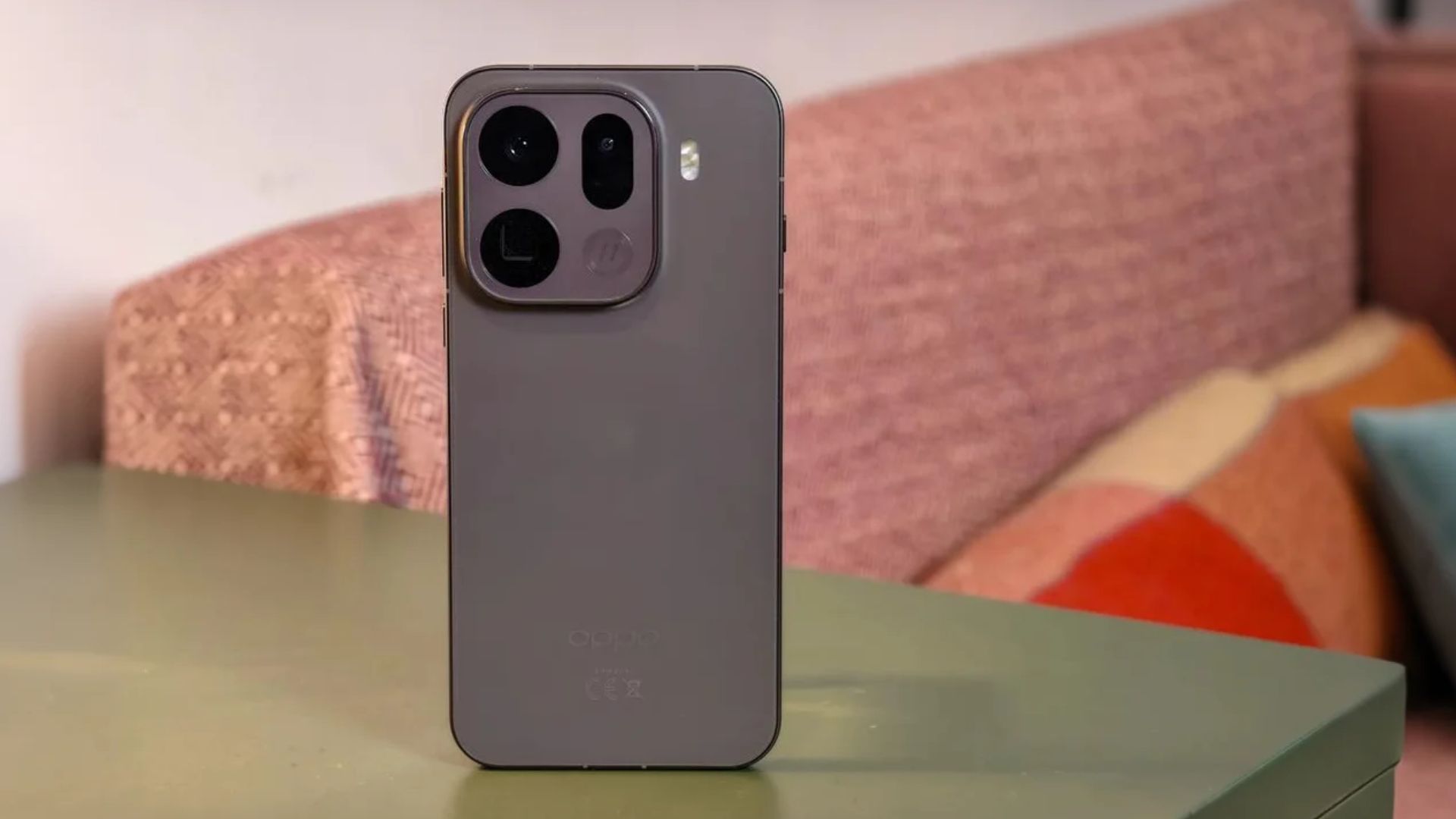 এ সপ্তাহের Top 10 স্মার্টফোন - নভেম্বর ২০২৫ ১ম সপ্তাহ