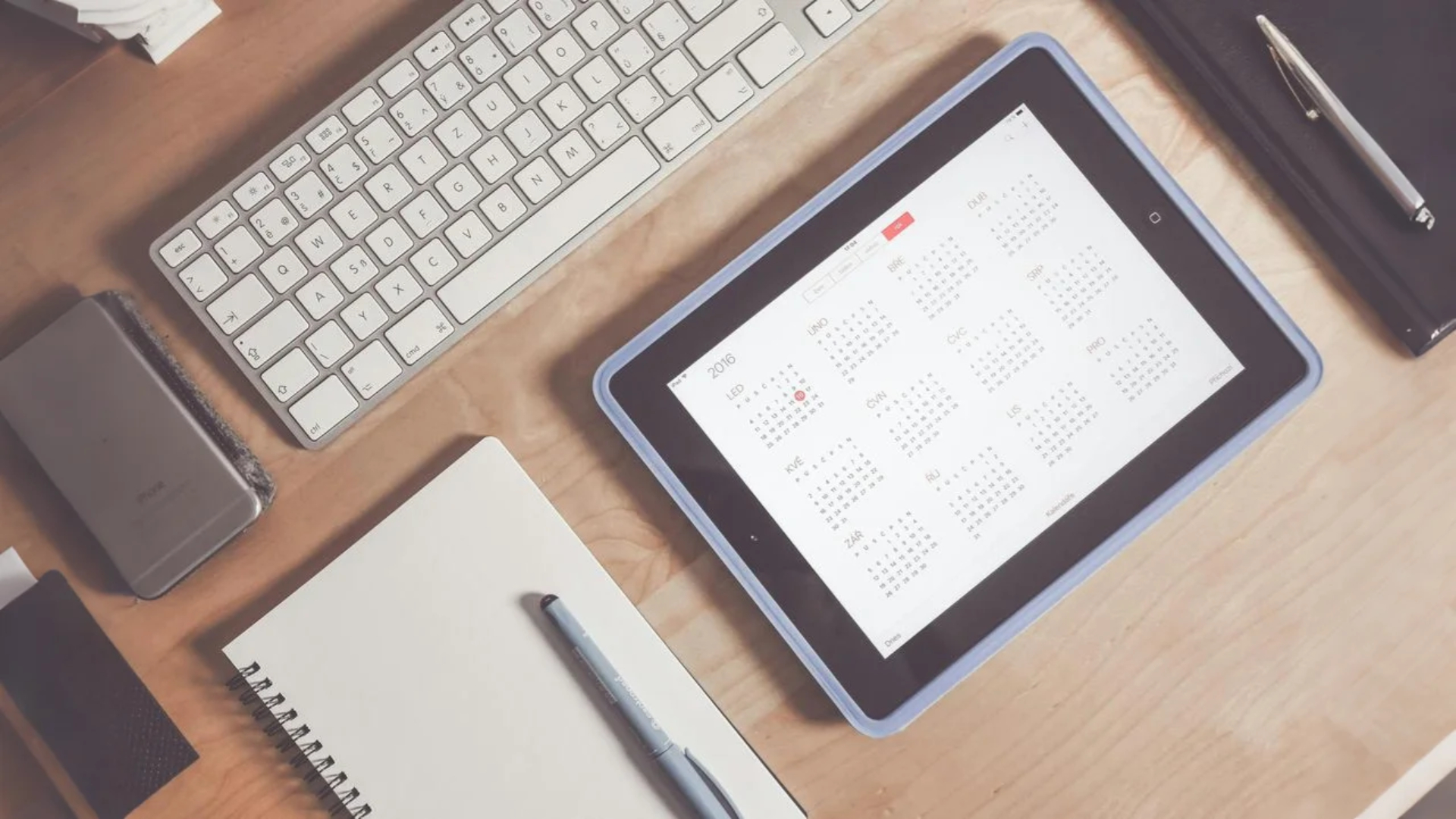 অ্যাডভান্সড ফিচার: ডকুমেন্ট এবং ক্যালেন্ডার শেয়ারিং