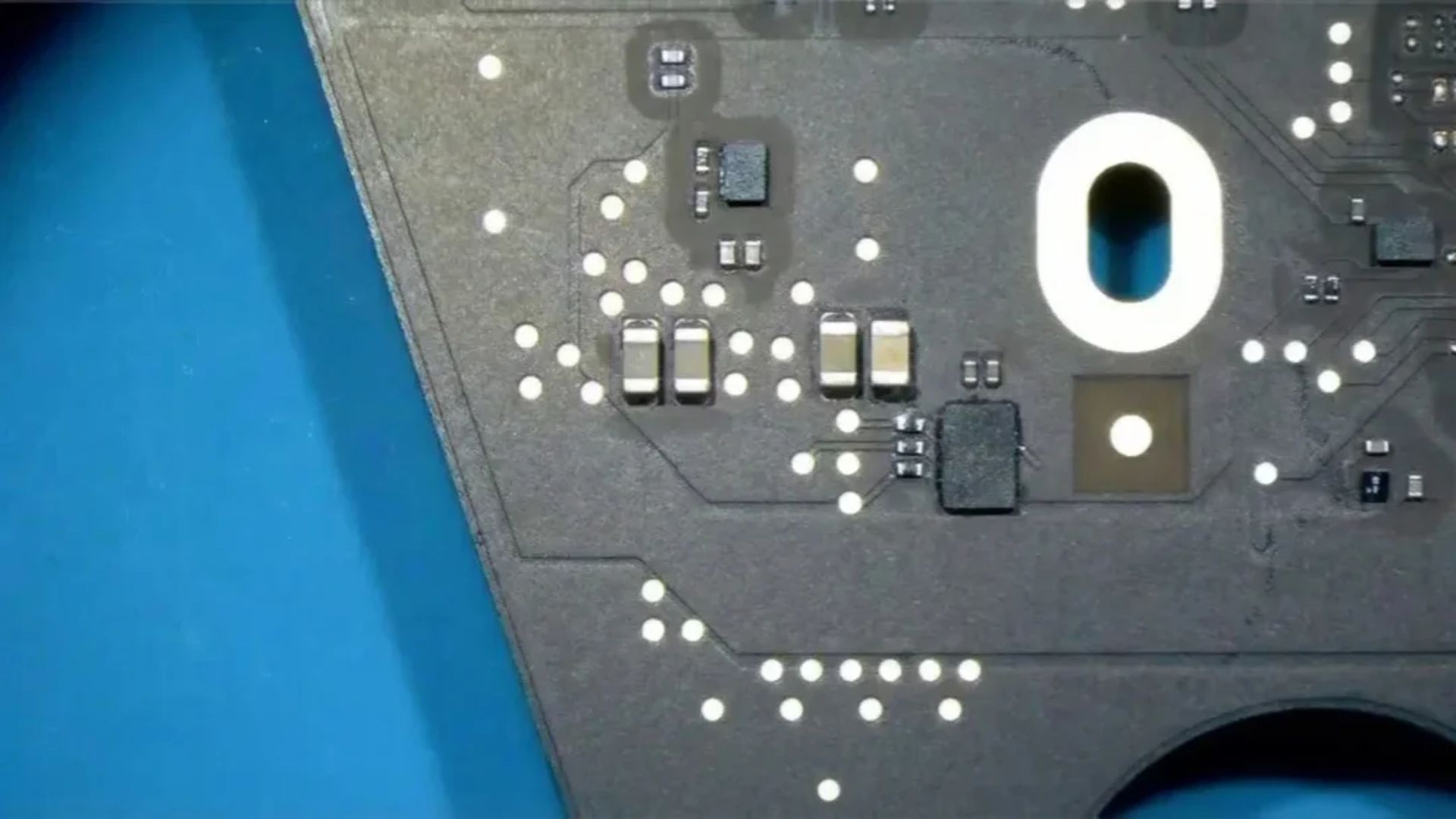 M Series Chips-এও Intel!