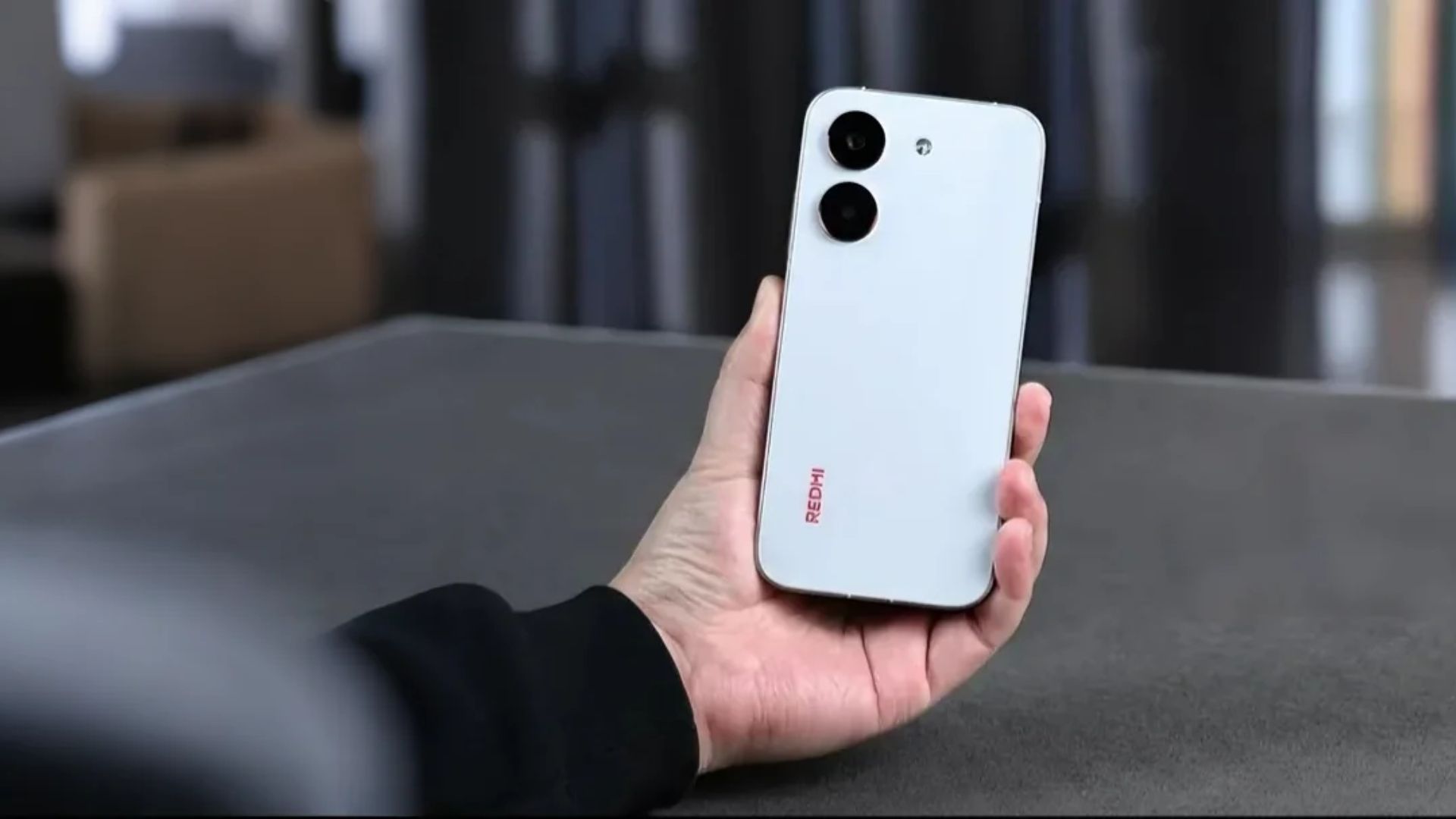 Design ও Build Quality: আভিজাত্য আর টেকসইয়ের মেলবন্ধন