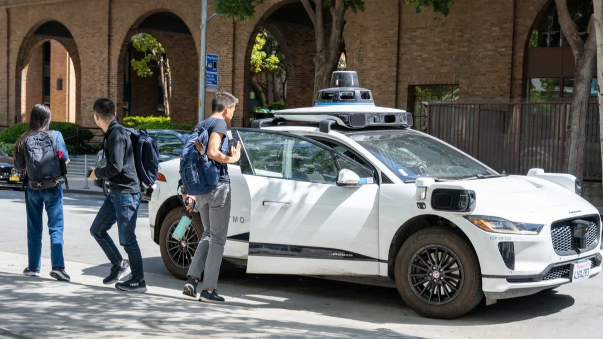 Uber-এর সাথে জোট