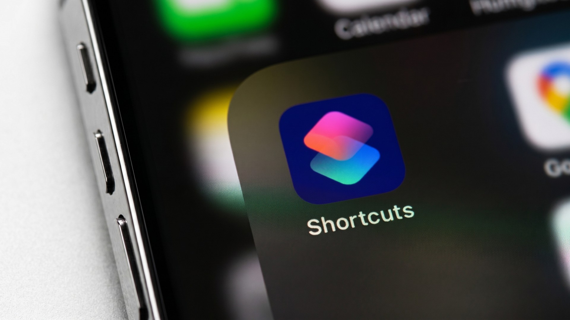 Apple নিয়ে আসছে মাথা নষ্ট করা iOS 27 এর সব দুর্দান্ত অফিসিয়াল আপডেট! Standalone Siri App, Google Gemini AI Power, Advanced AI Writing Tools আর Natural Language Shortcuts! এবার স্মার্টফোনের দুনিয়ায় নামবে এক তুফান আর হবে পুরো মার্কেটের দফারফা!