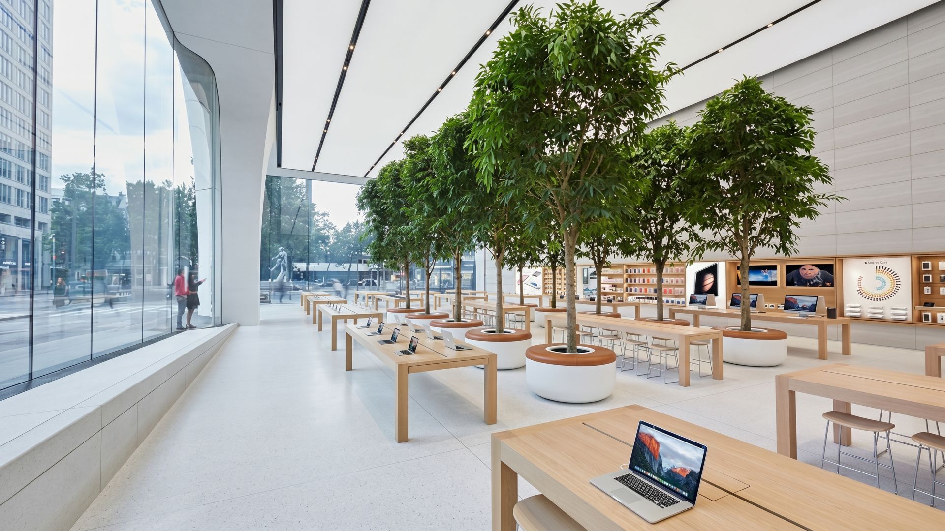 Apple ই দিচ্ছে ফ্রিতে AirPods Pro 3!