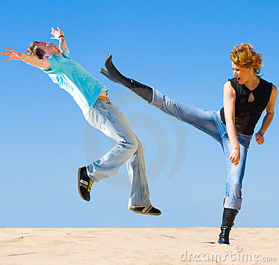 {ভিডিও টিউন} এক ক্লিকে ৫০০০ বন্ধুকে আনফ্রেন্ড করুন।