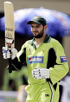 বাঙ্গালী জাতি অলস জাতি, এ কথা যেন আমাদেরকে আর শুনতে না হয় !!!