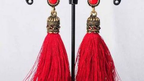 ঈদে আপনার রূপের ঝলকানি ফুঠিয়ে তুলবে আকর্ষণীয় গহনা!