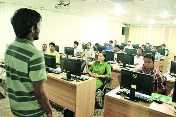 বিনা খরচায় প্রশিক্ষণ পাবে ২৩ হাজার তরুণ