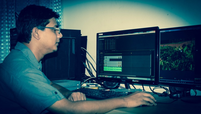 Software চালিয়ে ভিডিও এডিট করতে পারাটাই ভিডিও এডিটিং নয়। ভিডিও এডিটরকে কেমন হওয়া উচিত ?