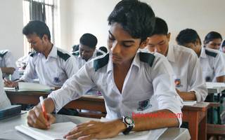 এইচএসসির পরীক্ষার ফল প্রকাশ: ৭৪ শতাংশ শিক্ষার্থী উত্তীর্ণ