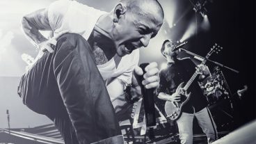 আত্মহত্যা করলেন LINKINPARK-এর ভোকালিস্ট “চেস্টার বেনিংটন”