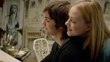 যে সিনেমাটি আপনাকে ডুবিয়ে দেবে বিটল্স ব্যান্ডের সুরের জগতে! (বিশ্ব সঙ্গীত দিবসের উপহার)