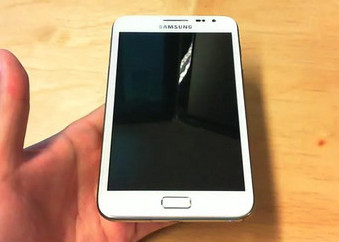 পাওয়ার বাটনে কোনরূপ স্পর্শ ছাড়াই আপনার এন্ড্রয়েড ফোন হাতে নিলেই স্বয়ংক্রিয়ভাবে ডিসপ্লে অন হবে !