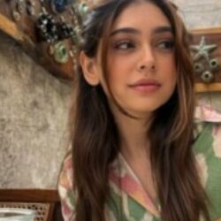 Profile picture of অনামিকা অনন্য