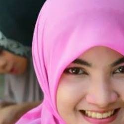 Profile picture of লায়লা হক