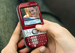 বিশেষ প্রতিবেদনঃ মোবাইল পর্ণোগ্রাফি, সামাজিক অবক্ষয় শংকাজনক