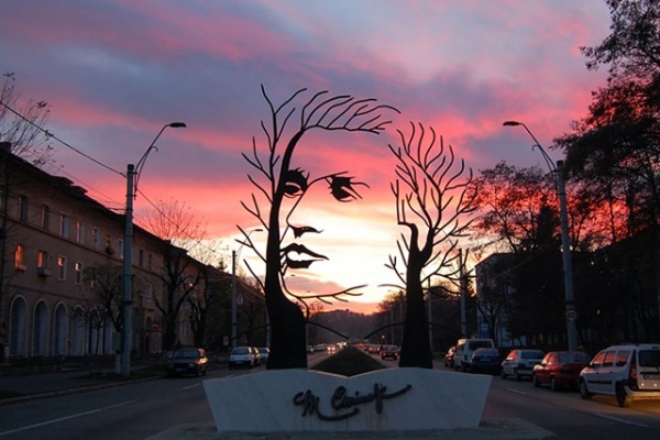 পৃথিবীর বিভিন্ন দেশে অবস্থিত অসম্ভব সুন্দর ভাস্কর্যগুলো দেখে চোখ জুড়িয়ে নিন