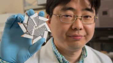 মানুষের থুতু দিয়ে ব্যাটারি আবিষ্কার করলো বৈজ্ঞানিরা