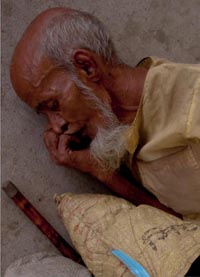 আসুন শীতার্ত মানুষের পাশে দাড়াই আমরা একসাথে ( প্রচারাভিযানে যোগদান এবং শীতার্ত মানুষের জন্য লেখা আহবান)