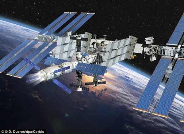 দেখতে চান নাকি মহাকাশ ষ্টেশন? আজ আপনার মাথার উপর দিয়ে উড়ে যাবে! এদিকে আসুন পথ বাতলে দেই। (আপডেটেড)