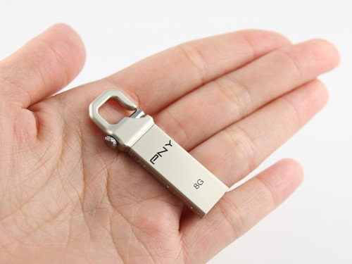 সফটওয়্যার ছাড়াই পেন্ড্রাইভে পাসওয়ার্ড দিন খুব সহজে!