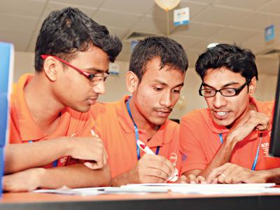 পৃথিবীর সবচেয়ে মর্যাদাপূর্ণ কম্পিউটার প্রোগ্রামিং প্রতিযোগিতা (ACM – ICPC) এর চূড়ান্ত ফলাফল!!