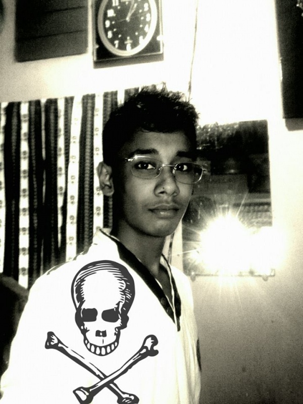 graphics design এর কাজ করার জন্য কি computer কিনব help চাই??????