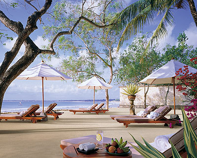 মাইক্রোসফট ওয়াডের একটি এ্যাপ্লিকেশ ফরম কিভাবে তৈরী, কেহ  কি বলতে পারবেন?