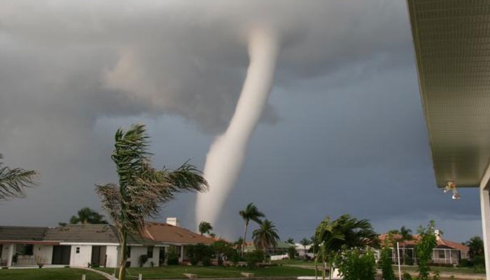 টর্নেডো সৃষ্টির প্রক্রিয়া বন্ধ করার উপায়
