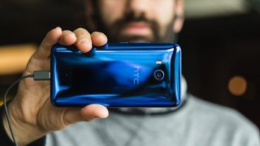 HTC এর নতুন ফোন HTC U11 রিভিউ