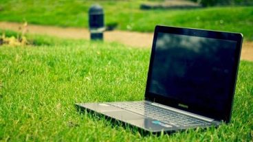 দিন-রাত্রে অটোমেটিক পিসির ব্রাইটনেস এডজাস্ট করবেন যেভাবে!