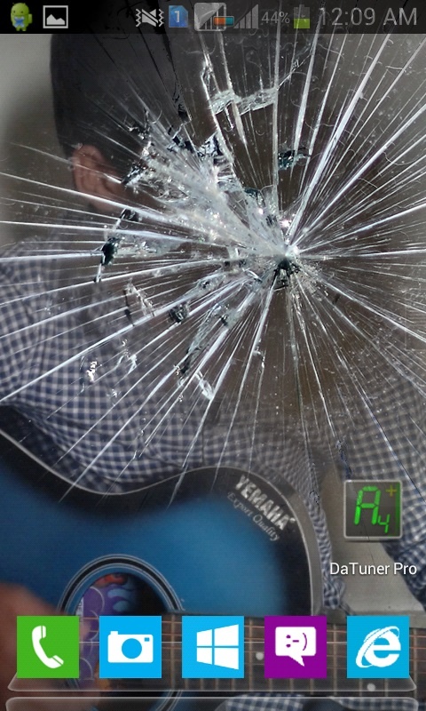 মজাই মজা [পর্ব-০৬] :: এক ঝাঁকিতে অ্যান্ড্রয়েড ফোনের স্ক্রীন ভেঙ্গে যাবে আরেক ঝাঁকিতে ঠিক হবে, পুরাই জাদু।