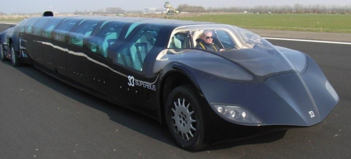 বিশ্বের প্রথম সুপার বাস