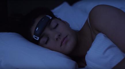 স্বপ্নকে নিয়ন্ত্রণ করবে হেডব্যান্ড চমৎকার  ডিভাইস !